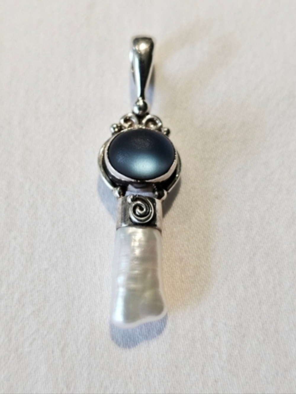 Vintage Sajen Sterling Silver Mother of Pearl & Blue Cabochon Pendent
